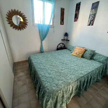 Apartment T2 Avec Terrasse, Proche Plage, - Fr-1-81-589